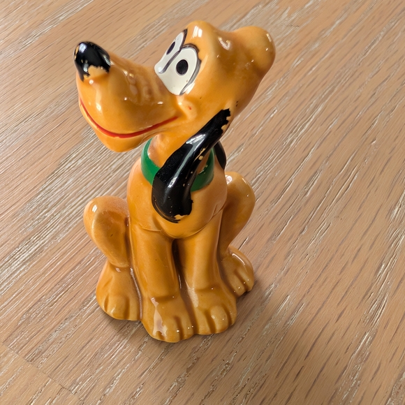 Vintage Walt Disney Collectible 2.5" Ceramic Pluto Dog Figurine Made In Japan - Picture 3 of 9